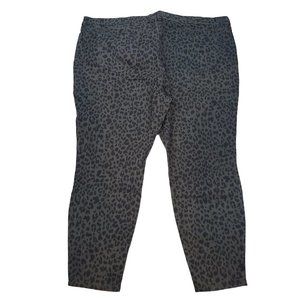 Isaac Mizrahi Women's Charcoal TRUE DENIM Leopard Print Colored Jeans Size 26W